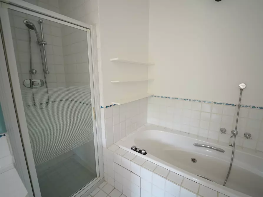 Immagine 46 di Villa in vendita  in Via Molino Ronci 8 a Rimini