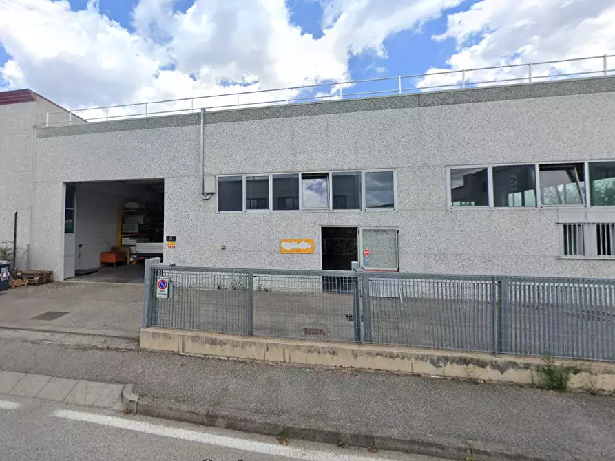 Immagine 1 di Attività artigianale in affitto  in Via Argentina Altobelli 14P a Rimini