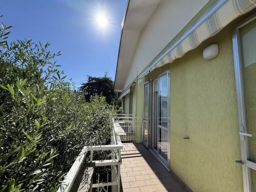 Immagine 32 di Bilocale in vendita  in Via Giuseppe Piazzi 10 a Rimini