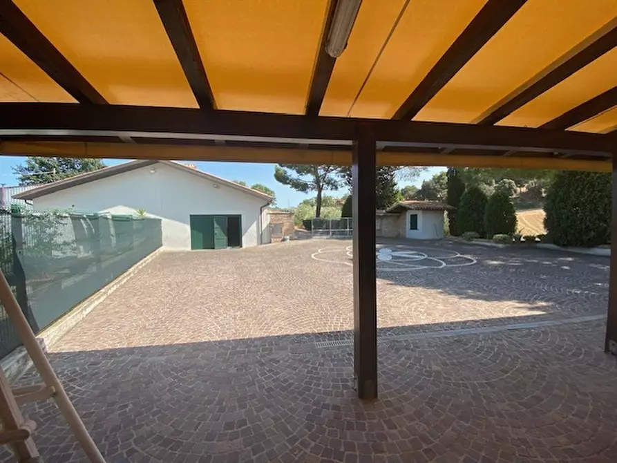 Immagine 26 di Rustico / casale in vendita  in Via Sant'Andrea in Villis a Fano