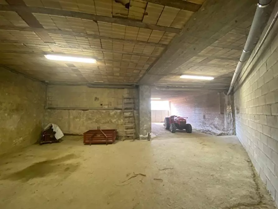 Immagine 36 di Rustico / casale in vendita  in Via Sant'Andrea in Villis a Fano