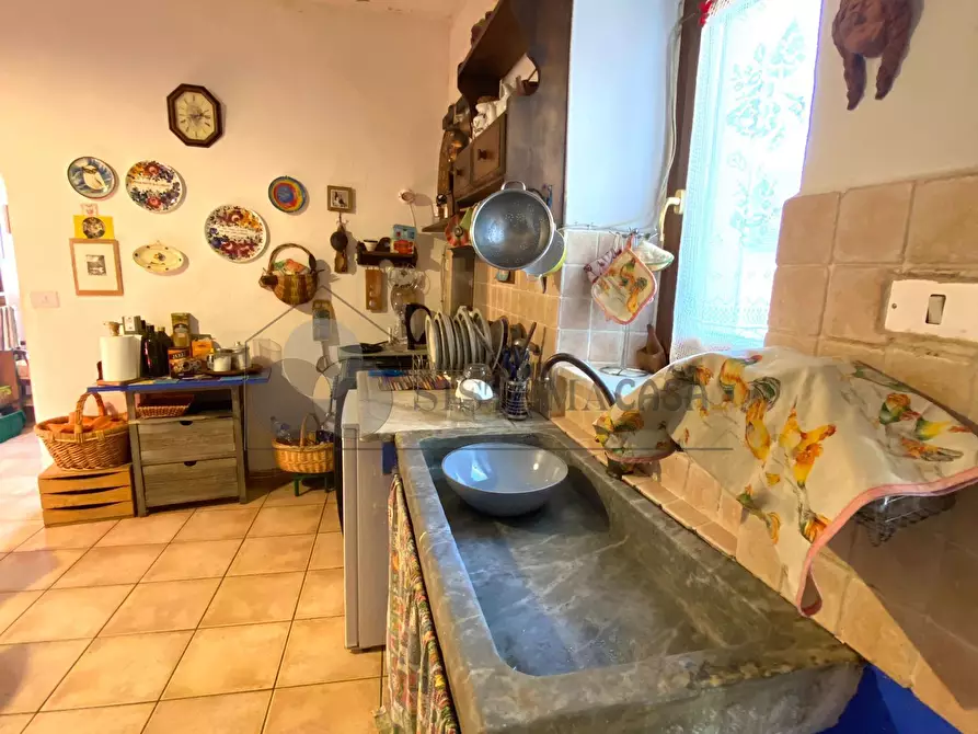 Immagine 12 di Rustico / casale in vendita  in Via Borgo di Sopra Giucano 10 a Fosdinovo