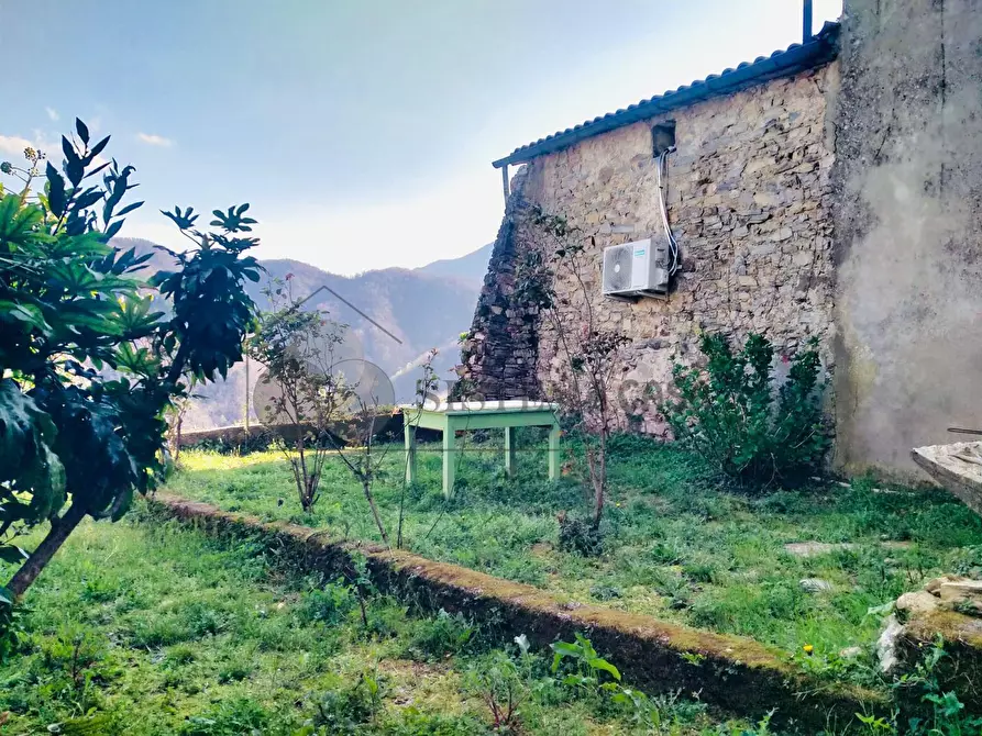 Immagine 14 di Rustico / casale in vendita  in Via Villaggio U.N.R.R.A. 8 a Fosdinovo