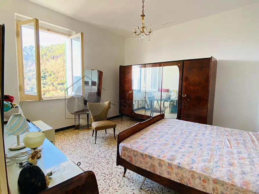 Immagine 19 di Rustico / casale in vendita  in Via San Croce 10 a Follo