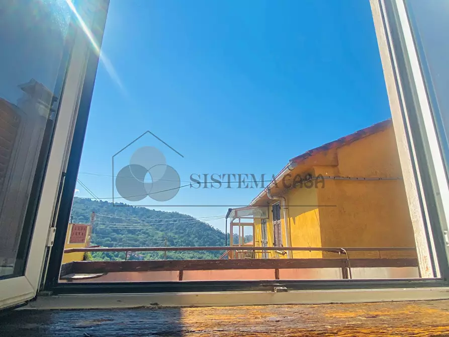 Immagine 13 di Porzione di casa in vendita  in Via Stazione 25 a Follo