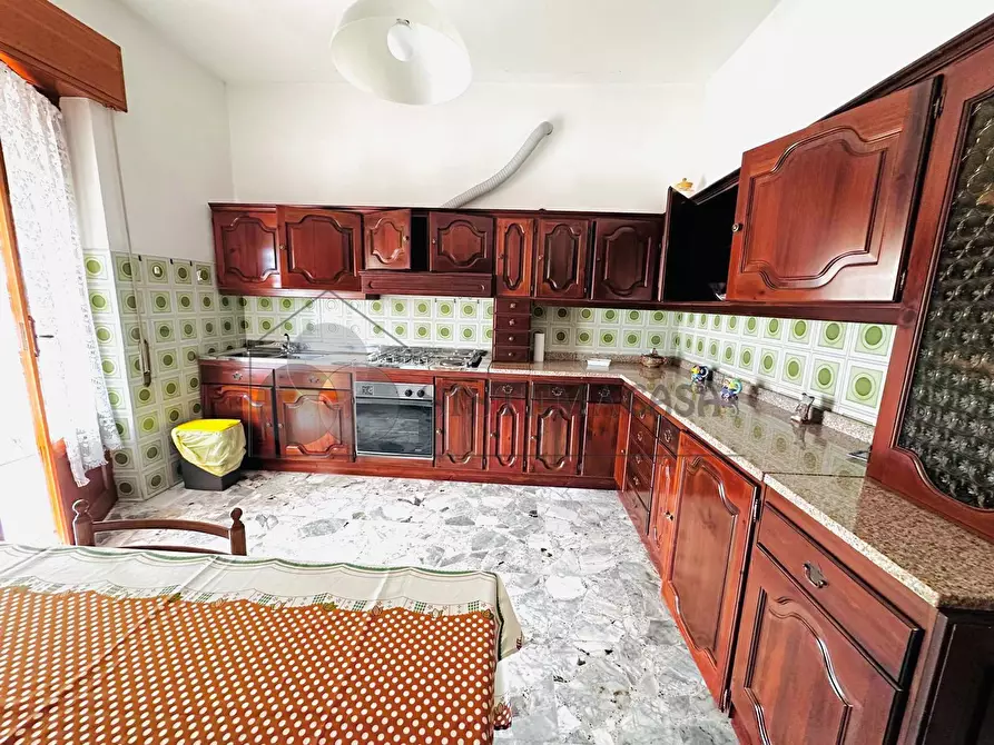 Immagine 35 di Villa in vendita  in Via 1º Maggio 12 a Follo