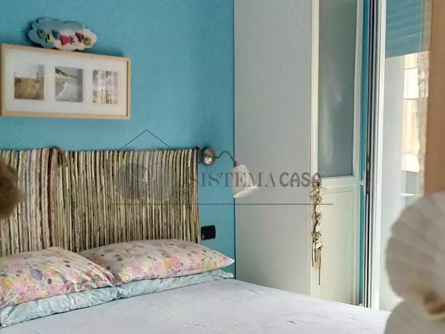 Immagine 1 di Bilocale in vendita  a Sarzana