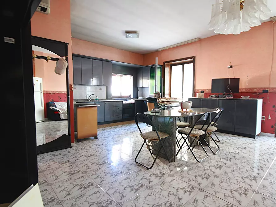 Immagine 6 di Trilocale in vendita  in Via Gaetano Donizetti 5 a Succivo