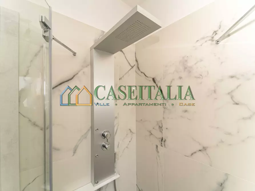 Immagine 19 di Quadrilocale in vendita  a Rivoli