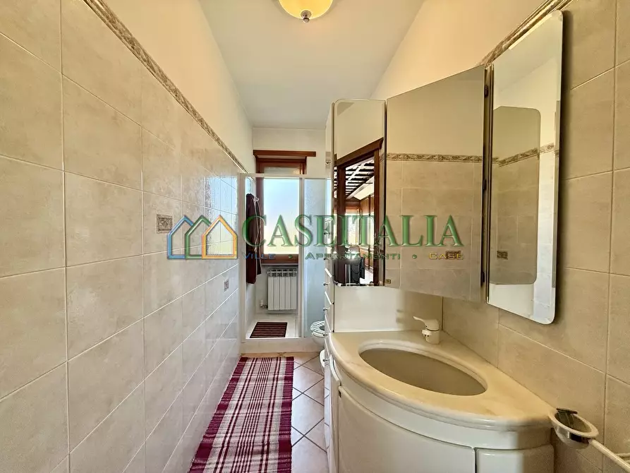 Immagine 39 di Villa in vendita  in Via Ugie 5 a Rosta