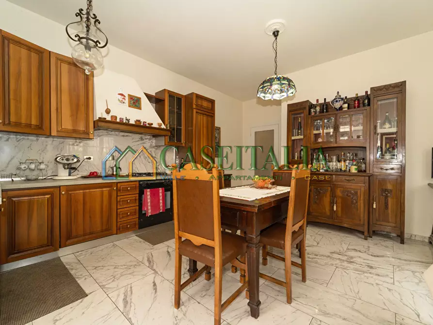 Immagine 15 di Pentalocale in vendita  in Via Ulzio 9 a Rivoli