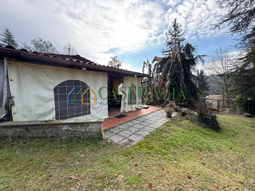 Immagine 2 di Villa in vendita  in via vignole 3 a Montafia