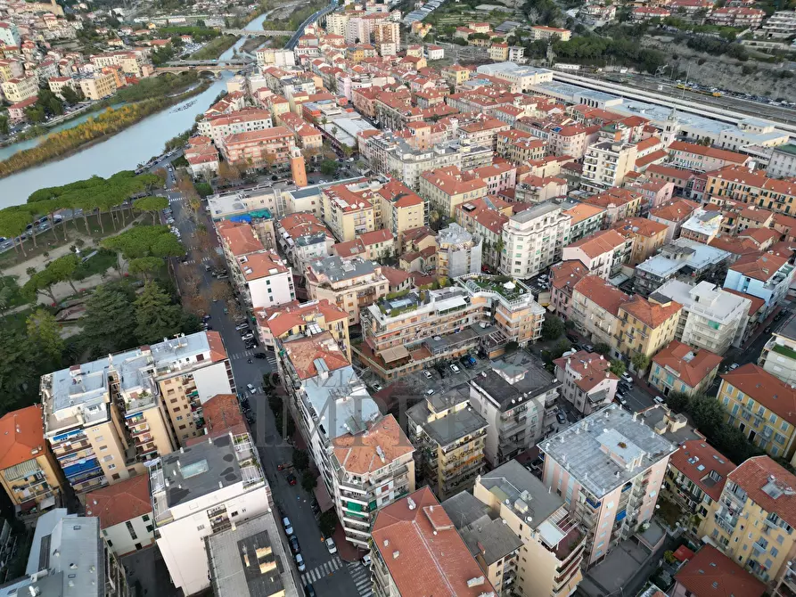 Immagine 1 di Bilocale in vendita  in Passaggio Trento Trieste 39 a Ventimiglia