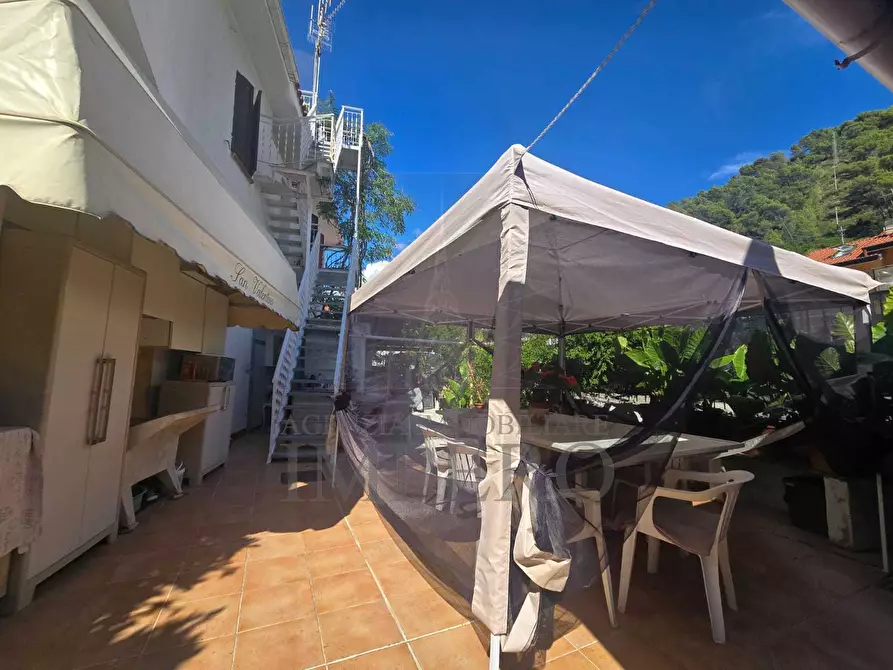 Immagine 9 di Villa in vendita  in Via Luciano Veziano 10 a Ventimiglia