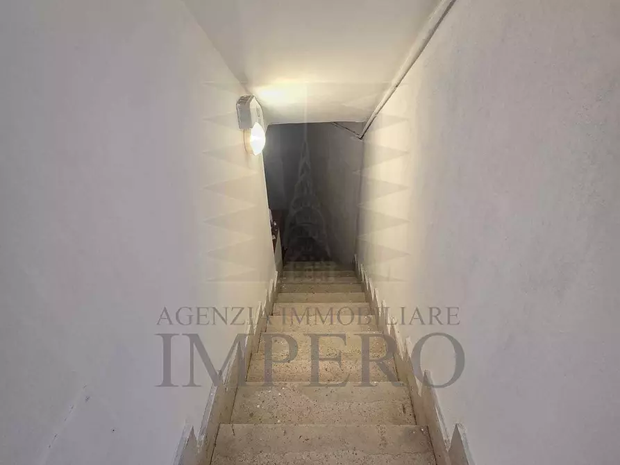 Immagine 9 di Locale commerciale in vendita  in Via Papa Giovanni XXIII 1 a Ventimiglia