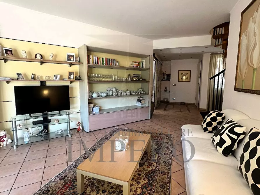 Immagine 6 di Pentalocale in vendita  in Corso Vittorio Emanuele 236 a Camporosso