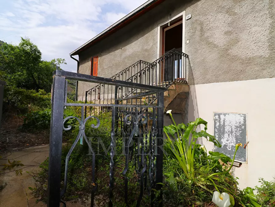Immagine 14 di Porzione di casa in vendita  in Via L. Alborno 101B a Ventimiglia