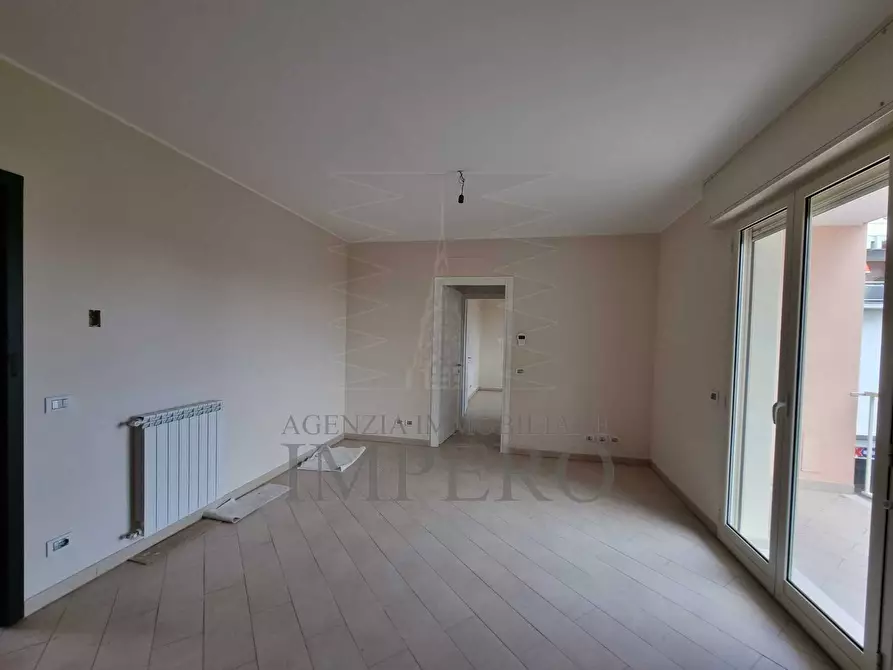 Immagine 11 di Bilocale in vendita  in passeggiata trento trieste 39 a Ventimiglia