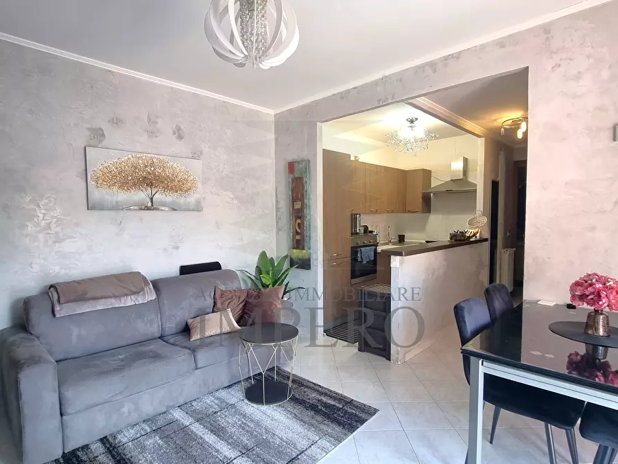 Immagine 4 di Trilocale in vendita  in Corso Limone Piemonte 112 a Ventimiglia