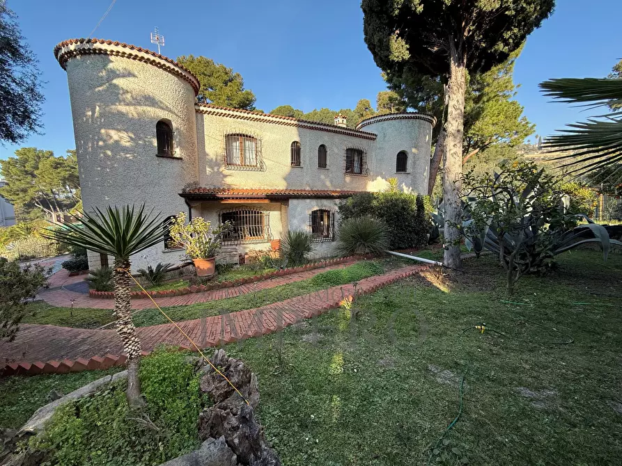Immagine 53 di Villa in vendita  in Via Vincenzo Gioberti 11 a Bordighera