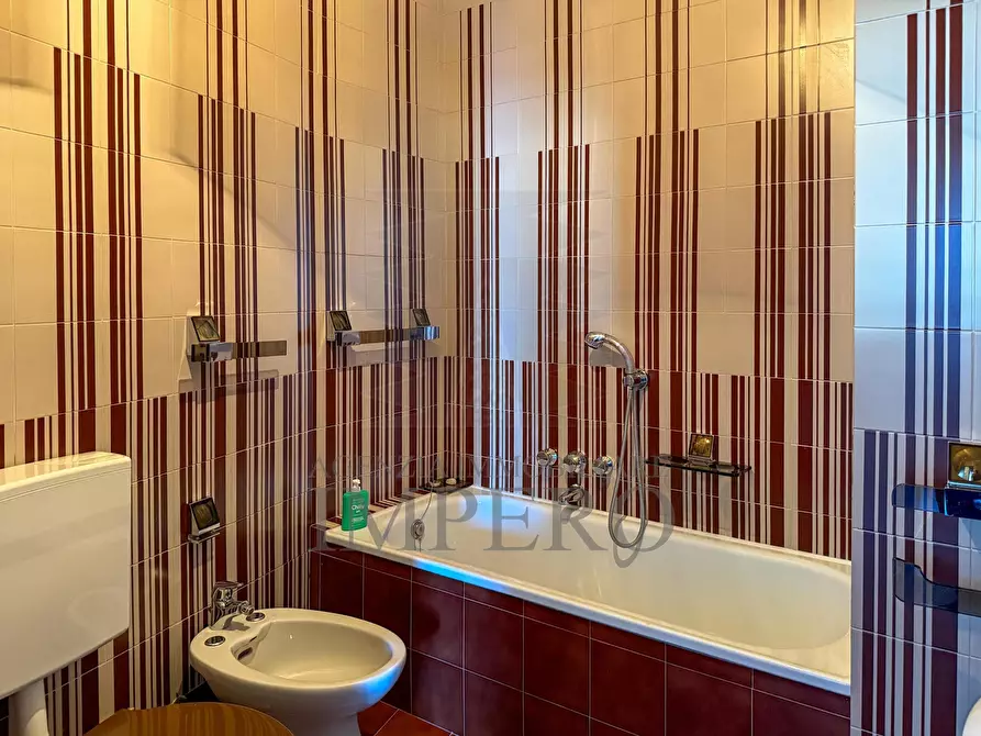 Immagine 23 di Pentalocale in vendita  in Corso Mentone 79 a Ventimiglia