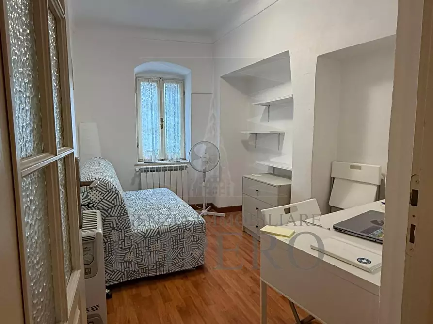 Immagine 10 di Pentalocale in vendita  in Piazza del Canto 6 a Ventimiglia