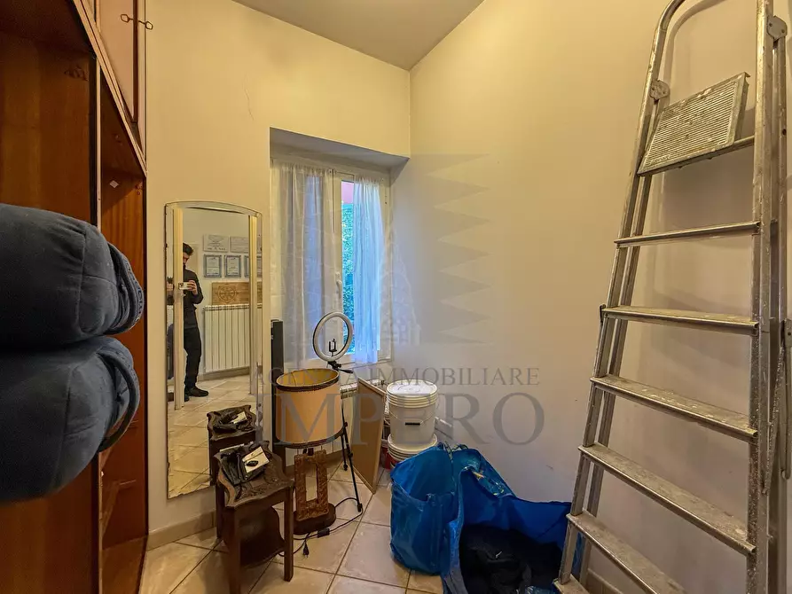 Immagine 9 di Quadrilocale in vendita  in Vico Hanbury 7 a Ventimiglia