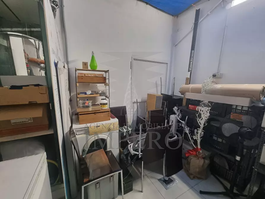 Immagine 16 di Locale commerciale in vendita  in Via Sir Thomas Hanbury 13C a Ventimiglia