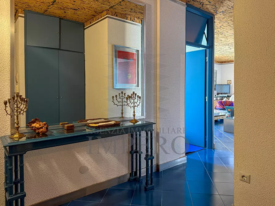 Immagine 13 di Pentalocale in vendita  in Corso Mentone 79 a Ventimiglia