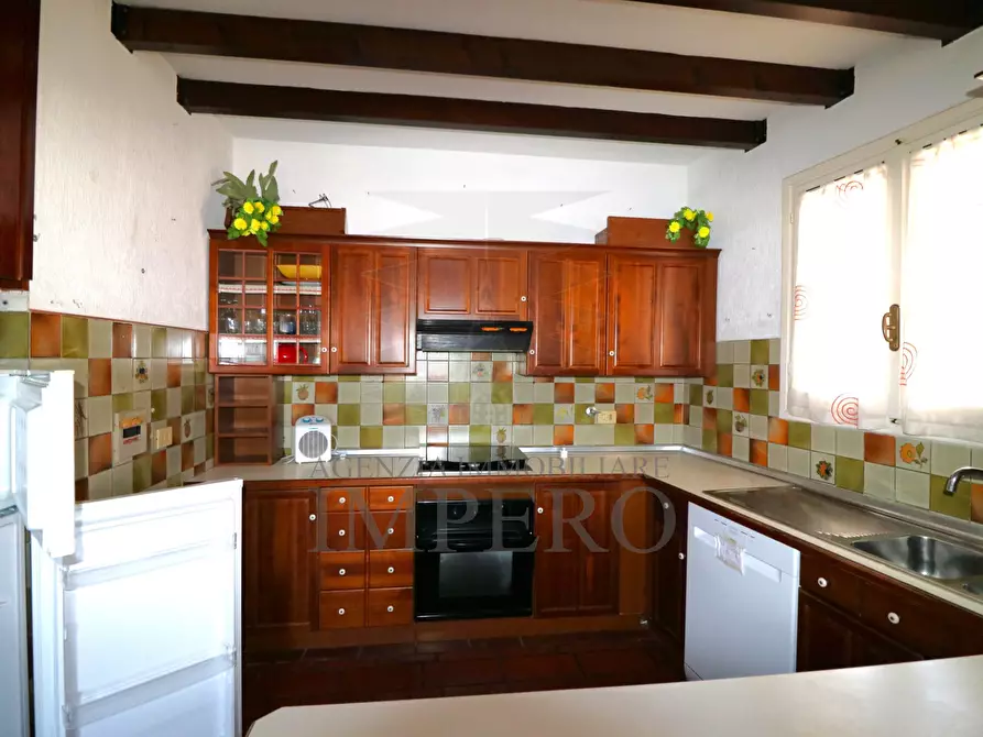 Immagine 7 di Villa in vendita  in Via Tamagna 1 a Ventimiglia
