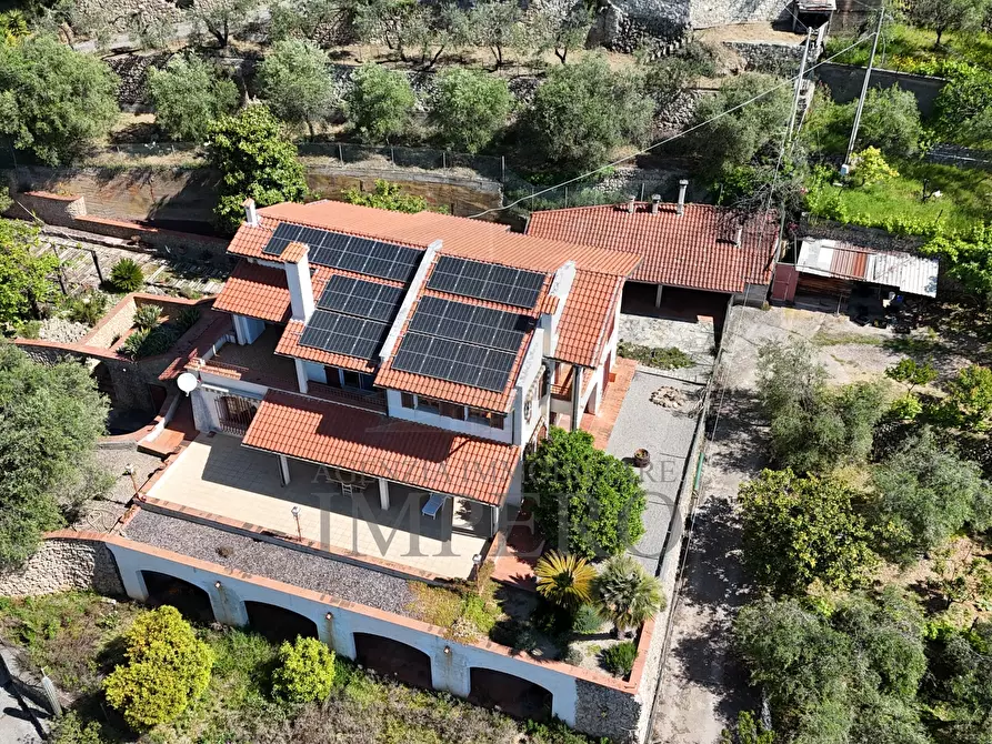 Immagine 42 di Villa in vendita  in Via Nappio 24 a Ventimiglia