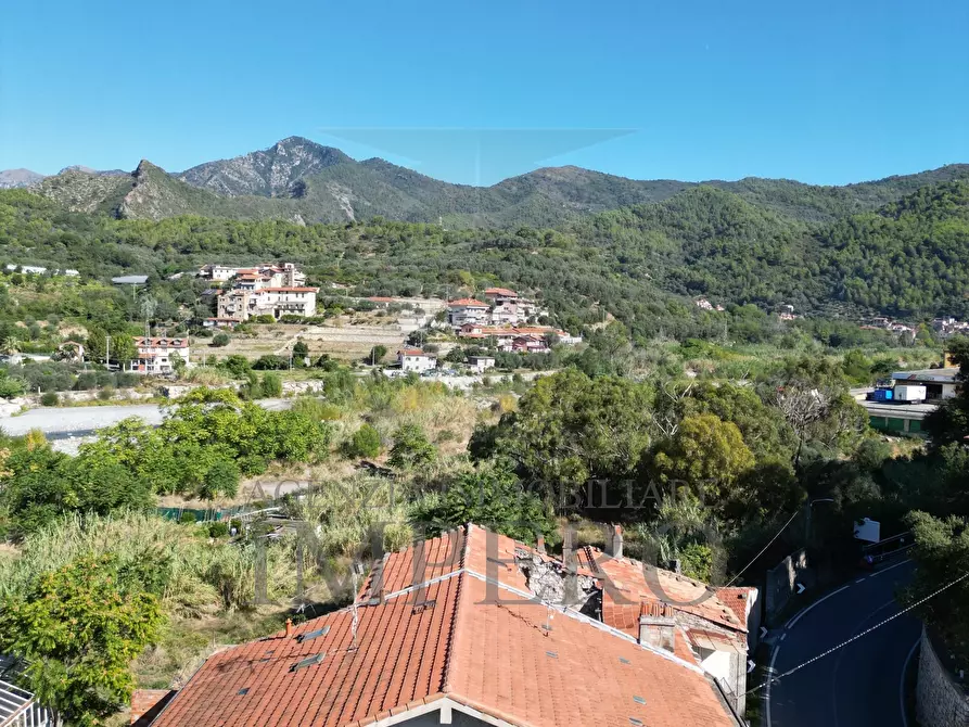 Immagine 3 di Quadrilocale in vendita  in Via Edmondo de Amicis 47 a Ventimiglia