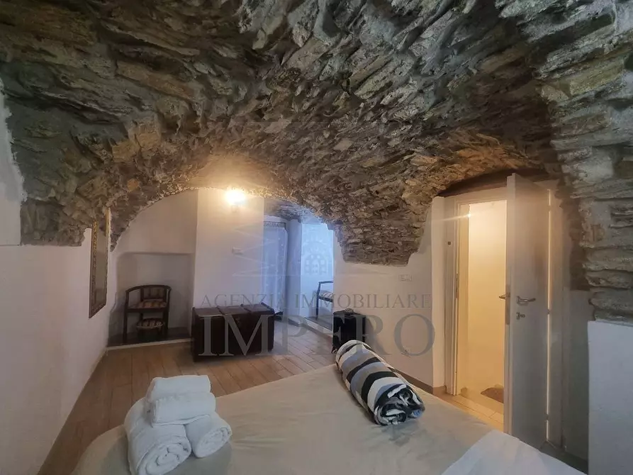 Immagine 13 di Bilocale in vendita  in Via Martiri della Liberta a Apricale