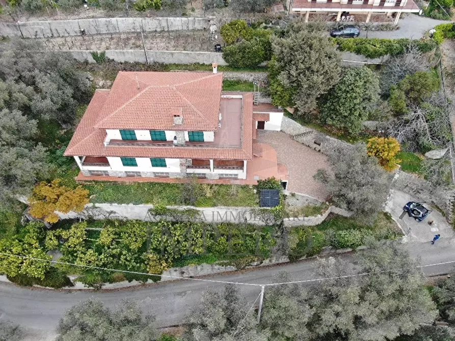 Immagine 14 di Villa in vendita  in Via Nappio a Ventimiglia