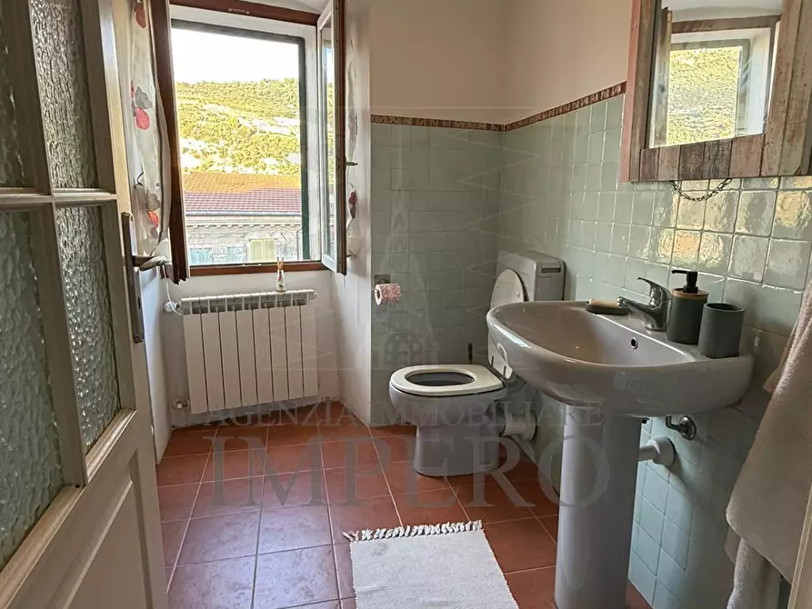 Immagine 21 di Pentalocale in vendita  in Piazza del Canto 6 a Ventimiglia