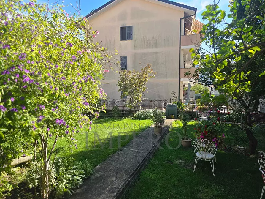 Immagine 15 di Villa in vendita  in Via Luciano Veziano 10 a Ventimiglia
