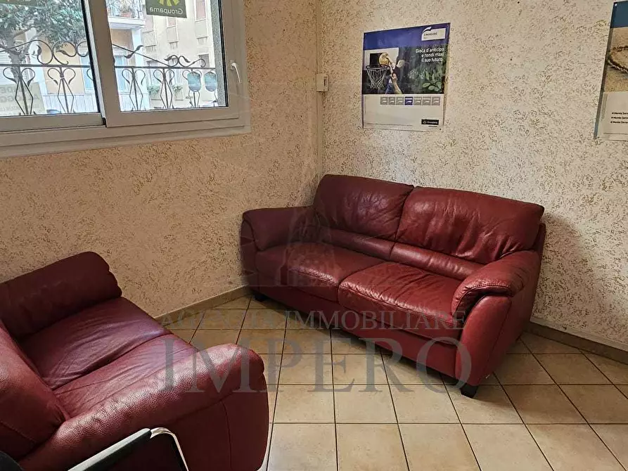 Immagine 3 di Locale commerciale in vendita  in Via Vittorio Veneto 1 a Ventimiglia