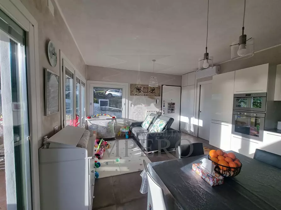 Immagine 4 di Bilocale in vendita  in strada degli olandesi 211 a Camporosso