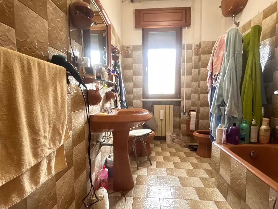 Immagine 18 di Pentalocale in vendita  in Viale Maiella 23/A a Francavilla Al Mare