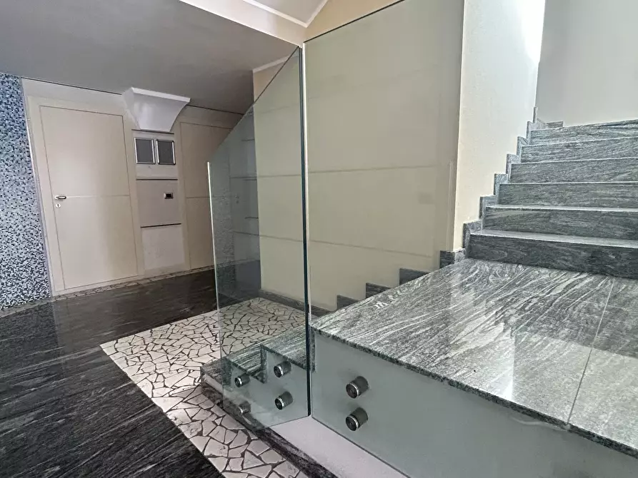 Immagine 15 di Trilocale in affitto  a Francavilla Al Mare