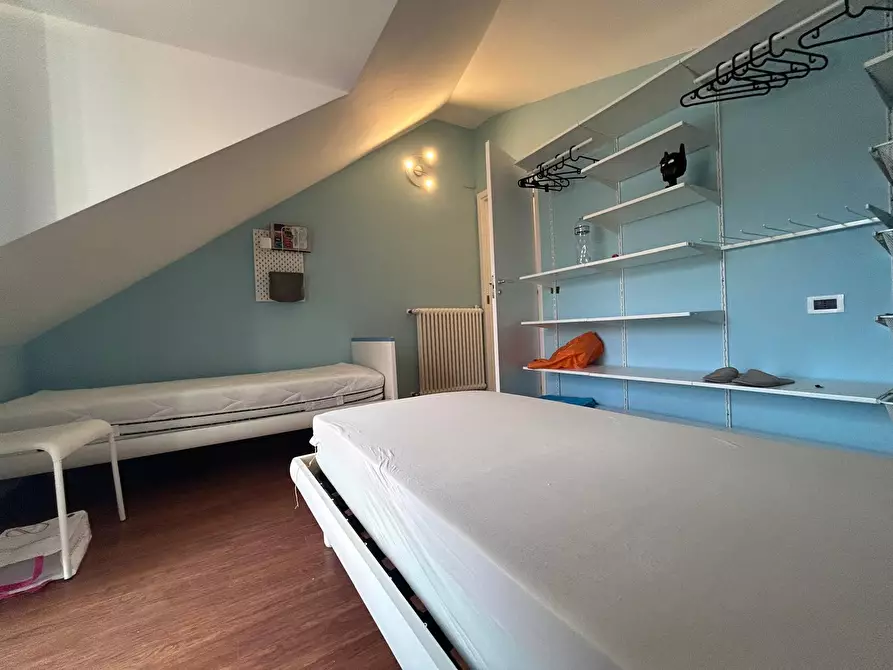 Immagine 11 di Trilocale in affitto  in Viale Maiella 23/A a Francavilla Al Mare