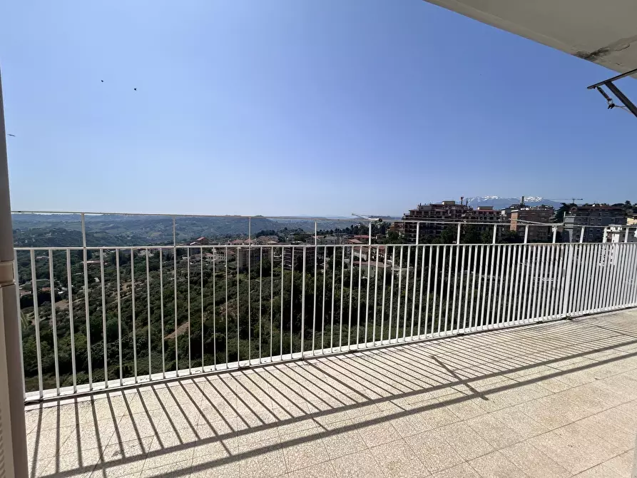 Immagine 21 di Pentalocale in vendita  in Viale Maiella 23/A a Chieti