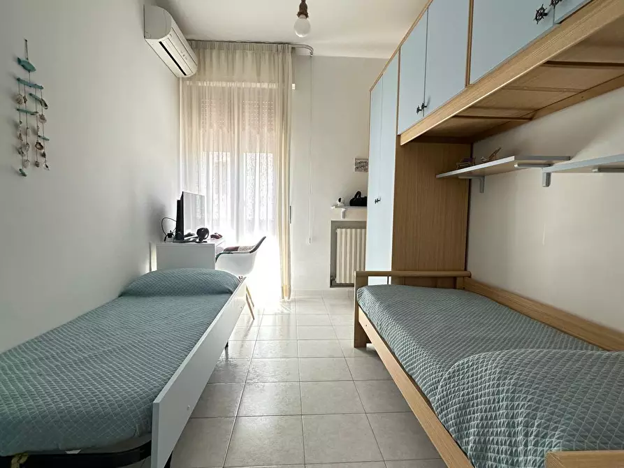 Immagine 14 di Trilocale in affitto  a Francavilla Al Mare