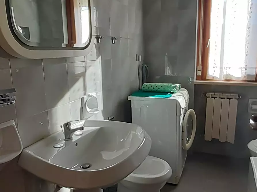 Immagine 15 di Trilocale in affitto  a Francavilla Al Mare