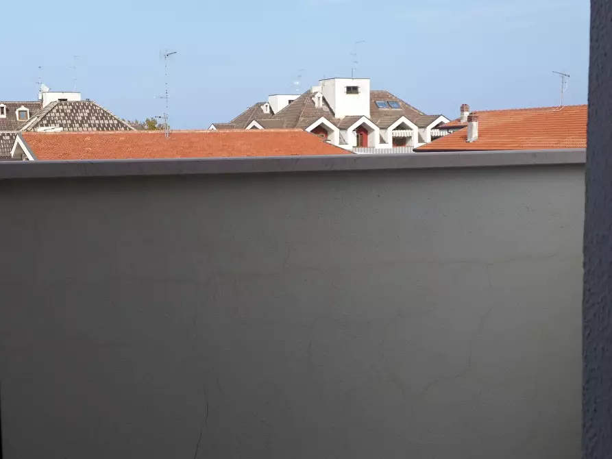 Immagine 14 di Trilocale in affitto  a Francavilla Al Mare