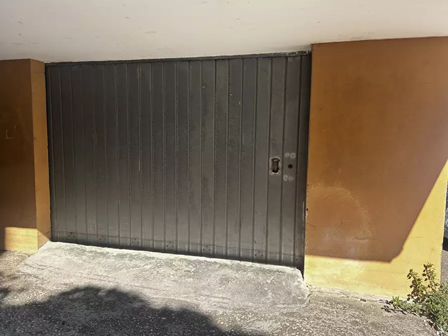 Immagine 30 di Pentalocale in affitto  in Viale Maiella 23/A a Francavilla Al Mare