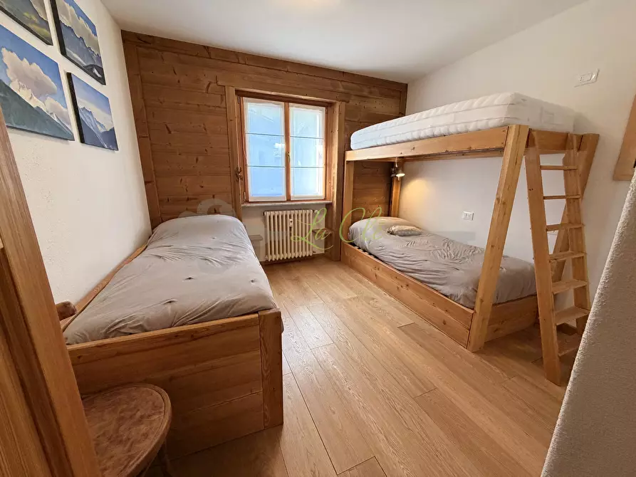 Immagine 16 di Trilocale in vendita  a Courmayeur