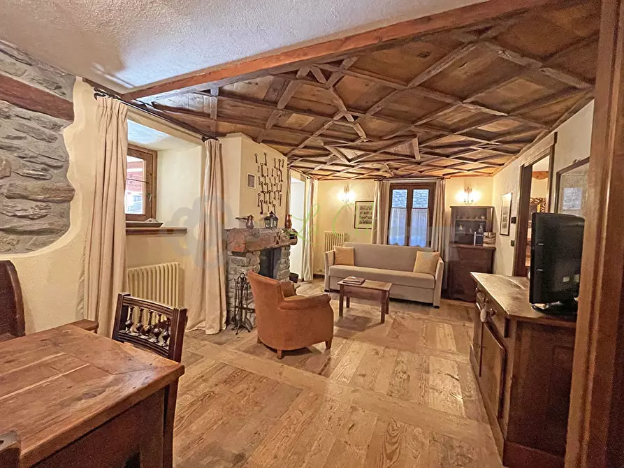 Immagine 2 di Bilocale in affitto  a Courmayeur