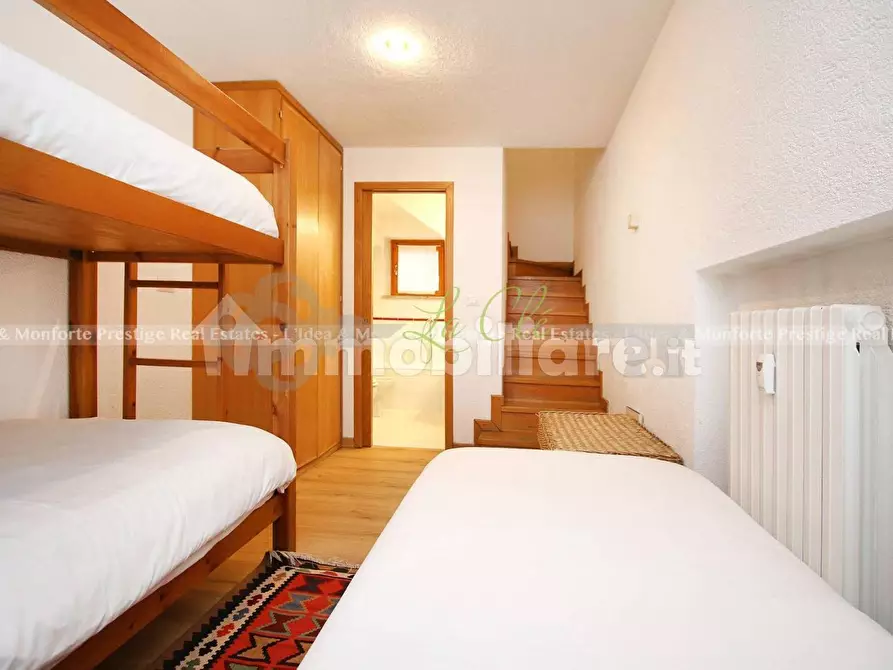 Immagine 21 di Trilocale in vendita  a Courmayeur