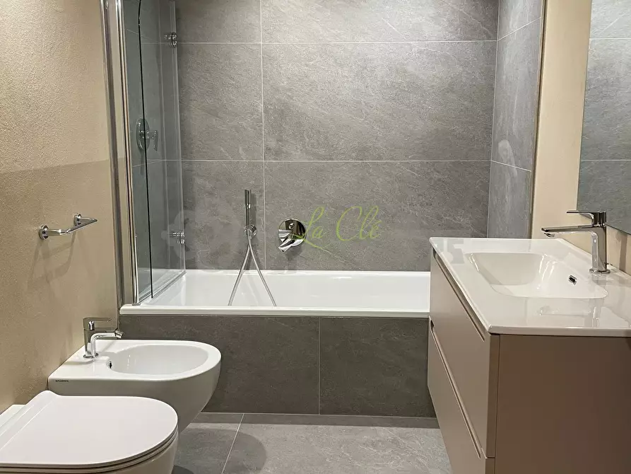 Immagine 14 di Trilocale in affitto  a Pre'-Saint-Didier